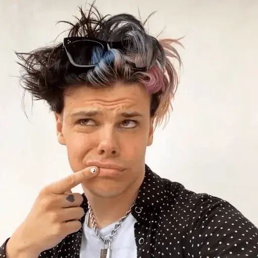Sticker «YUNGBLUD-5»