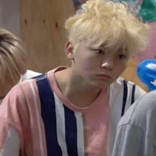 Sticker «K-pop mems-4»